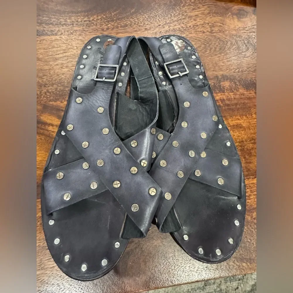 Free People Studded Crossover flat sandals black size 40